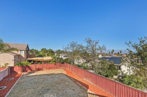 8974 Oakridge Ct, Riverside CA  92508-3095 exterior