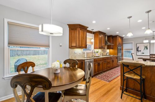 1217 Dogwood Ln, Carol Stream IL  60188-3322 exterior