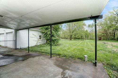 2236 Burnett Rd, Springfield OH  45505-3428 exterior