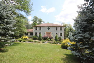 31 Tower Hill Ln, Kinnelon, NJ 07405-2176