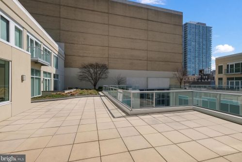 23 23rd St, Philadelphia PA  19103-3040 exterior