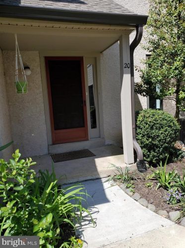 20 Oakmont Pl, Media PA  19063-2565 exterior