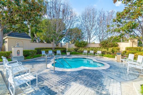 2300 Maple Ave, Torrance CA  90503-7146 exterior