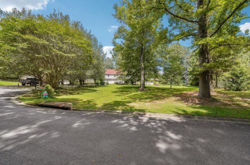 2934 Milltown Ct, Buford, GA 30519-4087