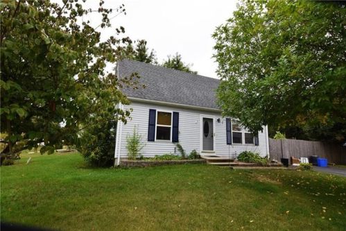 3 Ashworth Ln, Westerly, RI 02891-2149
