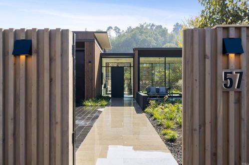 57 Plaza Dr, Mill Valley, CA 94941-1523