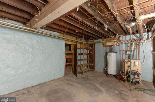 335 Ruby St, Lancaster PA  17603-5165 exterior