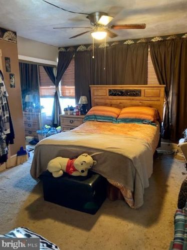 2255 37 St, Camden NJ 08110-2211 exterior