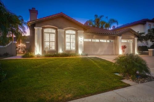7313 Golden Star Ln, Carlsbad, CA 92011-4854