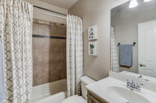 458 Delaperriere Loop, Jefferson GA  30549-7949 exterior