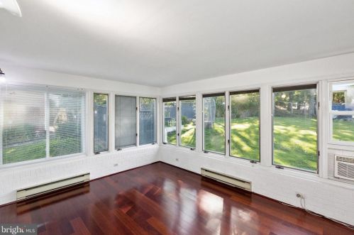 2009 Forest Hill Dr, Silver Spring MD 20903-1532 exterior