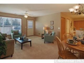 2722 Wagon Wheel Curv, Chaska, MN 55318-1580