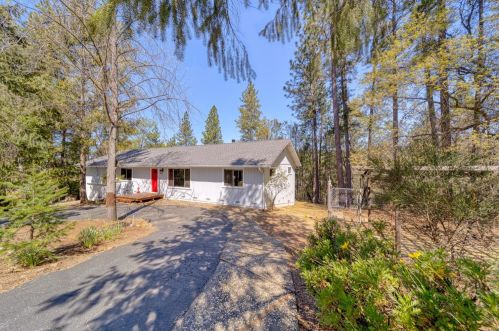 1463 Lane Ct, Swansboro Country, CA 95667-5927