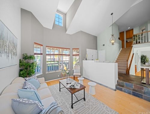 2210 Autumn Ln, Walnut, CA 91789-4050