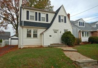 29 Elberta Rd, Maplewood, NJ 07040-1805