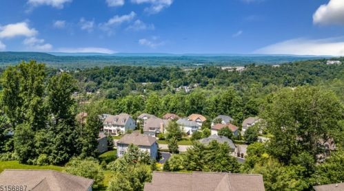 24 Bowers Dr, Hackettstown, NJ 07840-4851