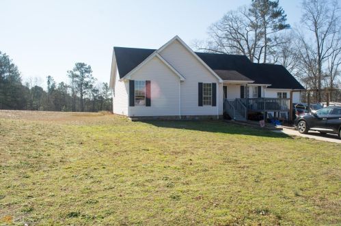 83 Stoneview Dr, Carrollton, GA 30116-9769