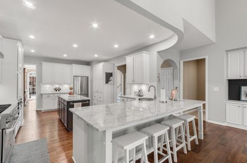 641 Hexham Ct, Suwanee, GA 30024-7576