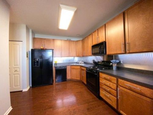 1295 Newport Cir, Pingree Grove IL  60140-2070 exterior