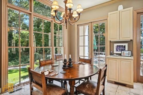 3281 Habersham Rd, Atlanta GA 30305-1170 exterior