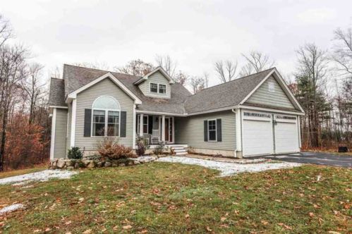25 High Meadow Dr, Deerfield, NH 03037-1730