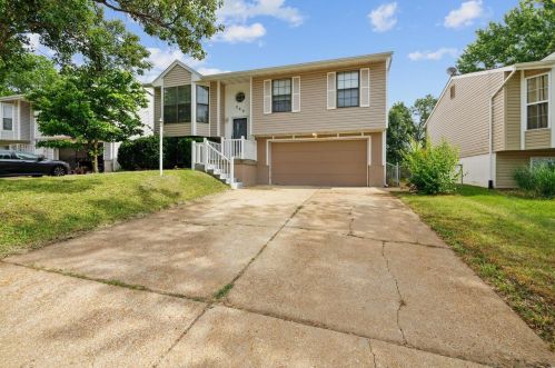 269 Green Jade Estates Dr, Fenton, MO 63026-6513