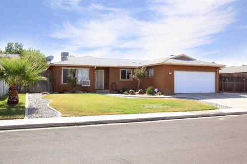 1614 San Gabriel Ave, Clovis, CA 93611-4534
