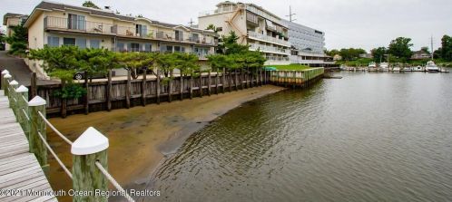 130 Bodman Pl, Tinton Falls NJ  07701-1073 exterior