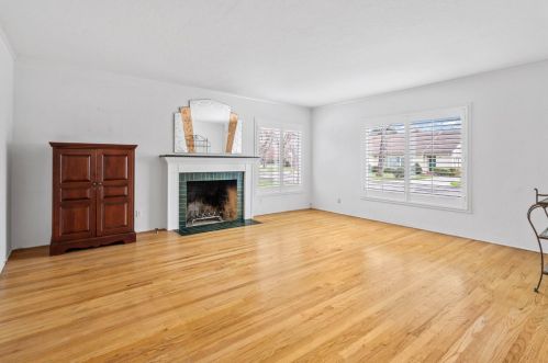 305 Bonita Ave, Modesto, CA 95354-1405
