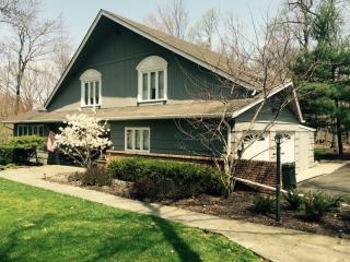 35 Red Hill Rd, Warren, NJ 07059-5550