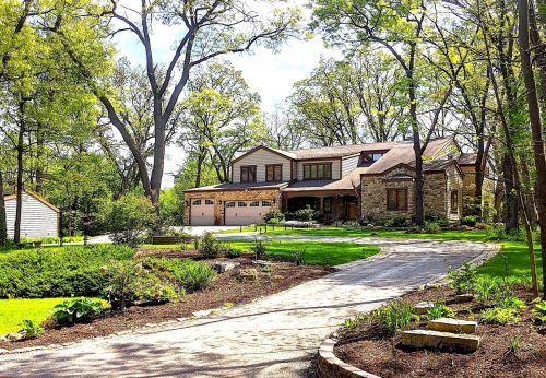 8405 Una Ave, Naperville, IL 60565-9212