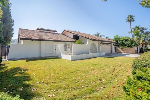 6190 Baja Dr, Anaheim CA  92807-4037 exterior