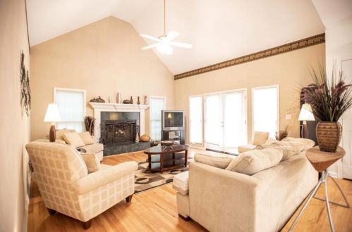 920 Forest Overlook Trl, Atlanta GA  30331-8307 exterior