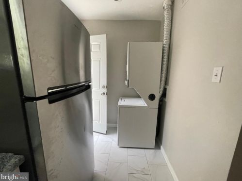 2129 10th St, Philadelphia PA 19148-4425 exterior