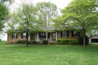 419 Hillwood Dr, Loretto, TN 38469-2025