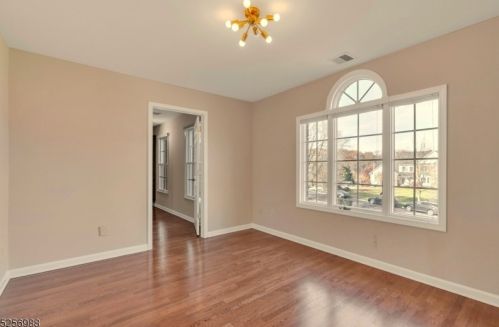 12 Quail Run, Dover NJ  07869-2827 exterior