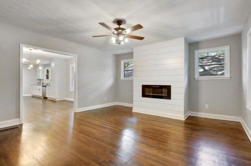 1457 Fulton Ave, Atlanta GA  30344-6926 exterior