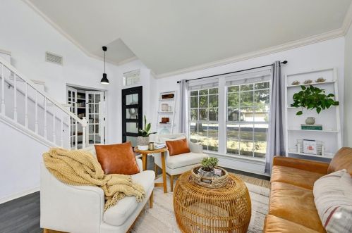 14713 Bescott Dr, Austin TX  78728-5727 exterior