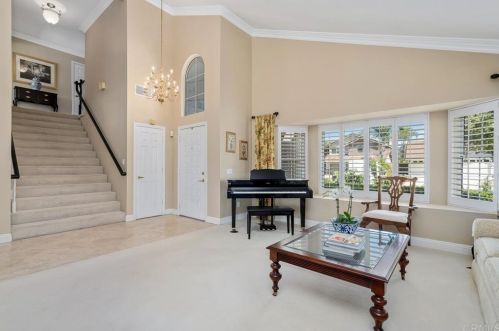 1826 Bearcat Ln, El Cajon, CA 92019-4237