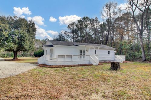 4664 Woodville Rd, Awendaw SC  29429-5903 exterior