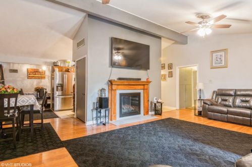 5533 Jefferson Pl, Gary, IN 46410-2049