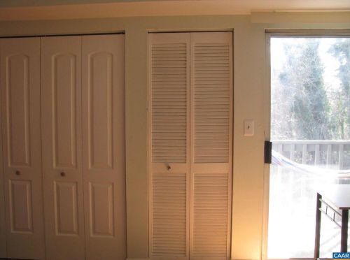1243 Cedars Ct, Charlottesville VA  22903-4802 exterior