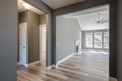 1596 Timber Wolf Dr, Festus, MO 63028