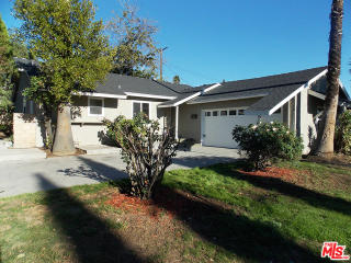11260 Sproule Ave, Los Angeles, CA 91331-1550