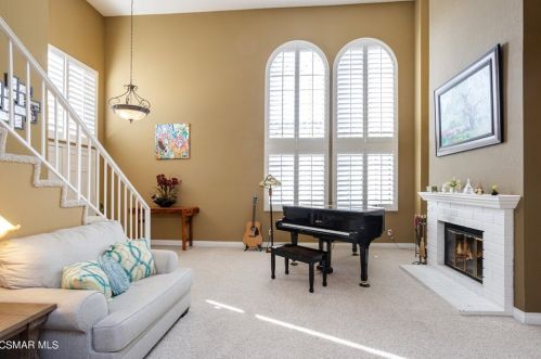 865 Links Vw Dr, Simi Valley CA 93065-6661 exterior