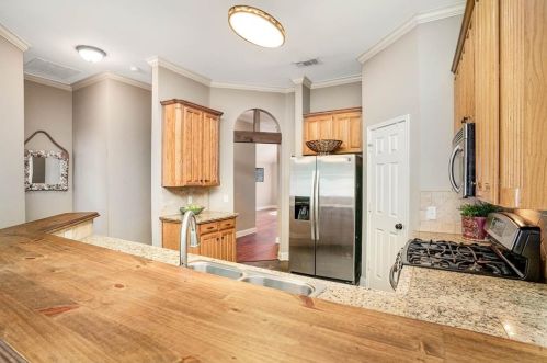 8609 Saranac Trl, Fort Worth TX  76118-7845 exterior