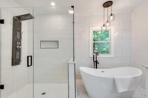 2705 Baker Rdg Dr, Atlanta GA  30318-7258 exterior