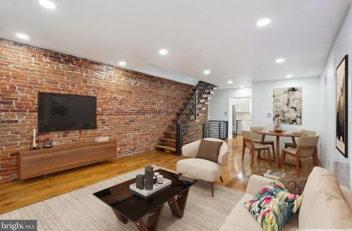 312 Manton St, Philadelphia PA  19147-5213 exterior