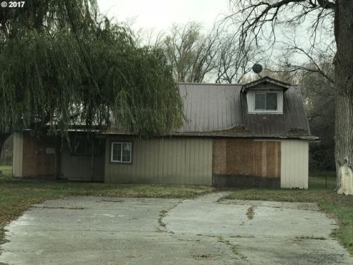 33444 Progress Rd, Hermiston OR  97838-7364 exterior