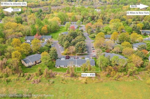 100 Arrowwood Ct, Tinton Falls NJ  07701-6717 exterior